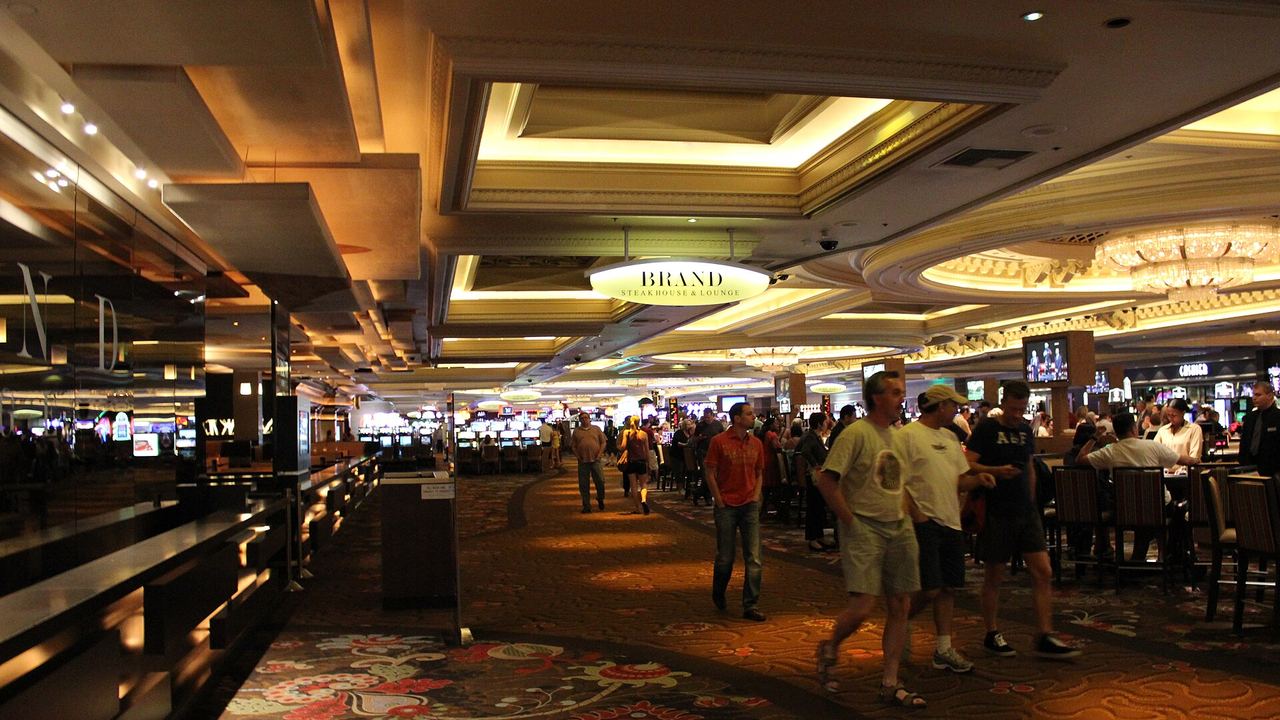 Slots vs. Table Games: Which Offers Better Odds for You?