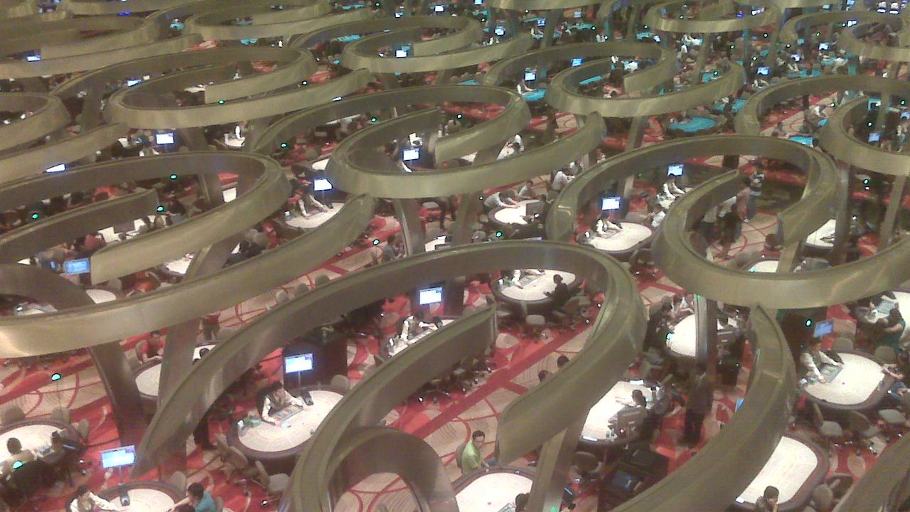 Table Games Edge: Blackjack, Baccarat, and Roulette Compared